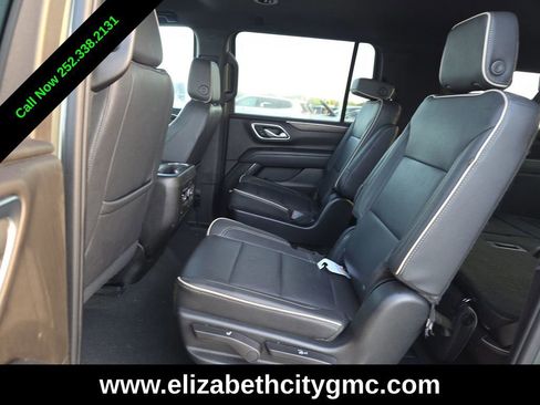Used 2023 Chevrolet Suburban Premier image 4