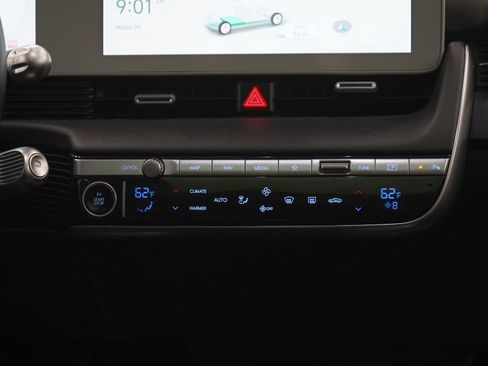 Used 2024 Hyundai Ioniq 5 Limited AWD/4WD image 16