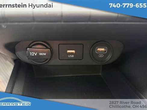 Used 2023 Hyundai Elantra SEL image 18