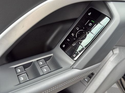 New 2026 Audi Q5 Premium image 13