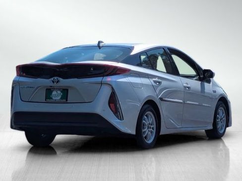 Used 2018 Toyota Prius Prime Advanced FWD image 4