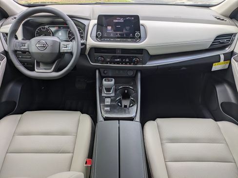 New 2026 Nissan Rogue SV FWD image 17