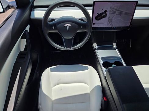 Used 2021 Tesla Model Y 2WD image 15
