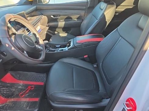 Used 2025 Hyundai Santa Cruz SEL image 9