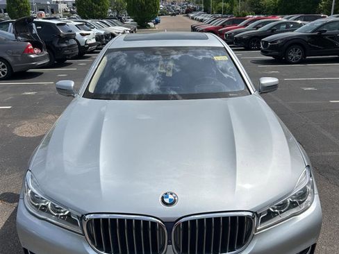 Used 2018 BMW 750Li xDrive image 6