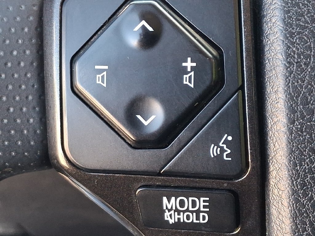 Used 2020 Toyota 4Runner TRD Off-Road AWD/4WD image 21