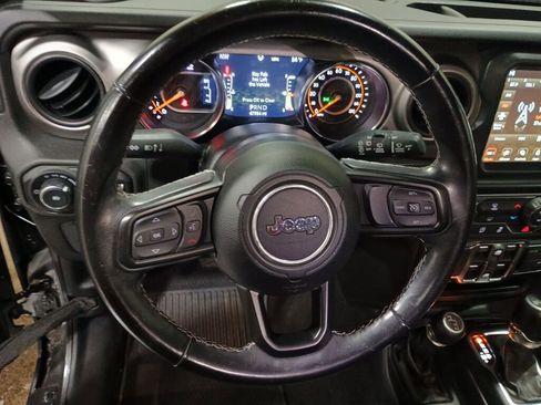 Used 2021 Jeep Wrangler Unlimited Sport image 11