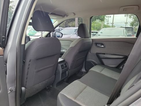 Used 2021 Nissan Rogue SV FWD image 14