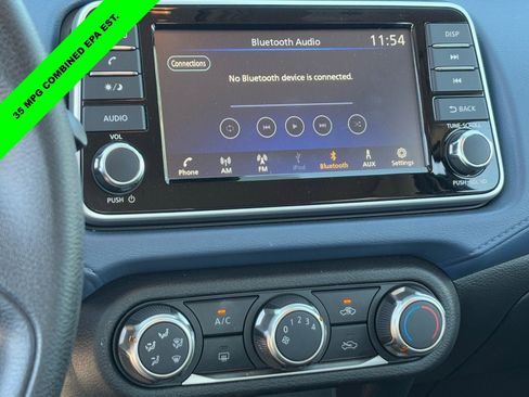 Used 2025 Nissan Versa SV image 22