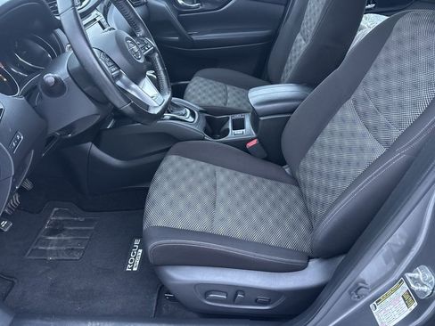 Used 2020 Nissan Rogue Sport SV w/ All-Weather Package AWD/4WD image 14