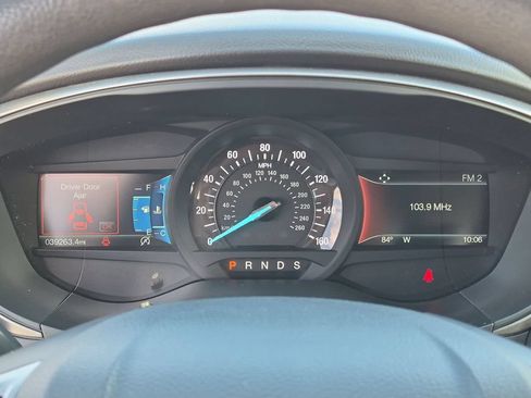 Used 2018 Ford Fusion SE w/ Fusion SE Technology Package FWD image 10
