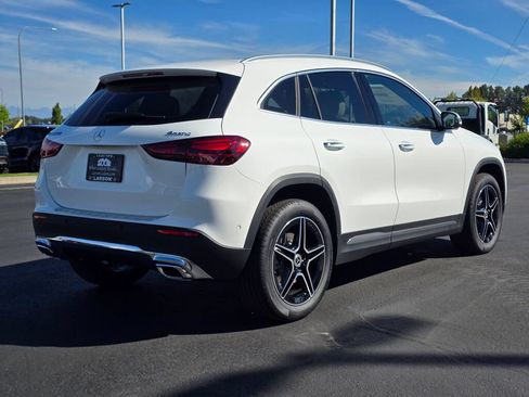 New 2026 Mercedes-Benz GLA 250 4MATIC image 6