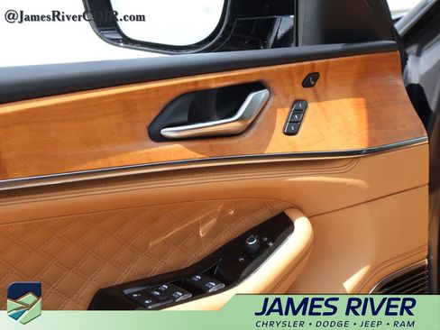 Used 2021 Jeep Grand Cherokee L Summit AWD/4WD image 23