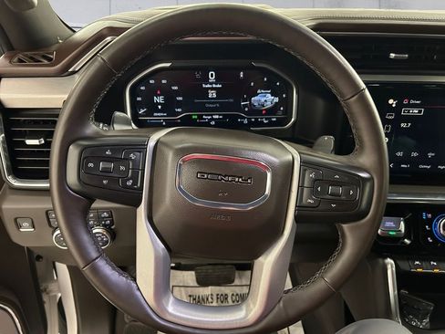 Used 2023 GMC Sierra 1500 Denali w/ Denali Reserve Package AWD/4WD image 9