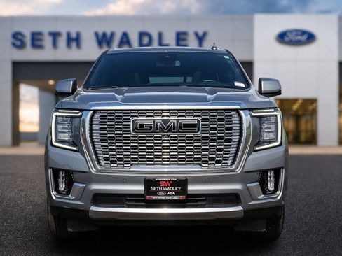Used 2023 GMC Yukon Denali AWD/4WD image 2