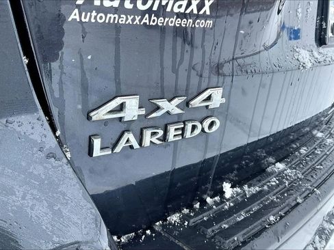 Used 2013 Jeep Grand Cherokee Laredo AWD/4WD image 28