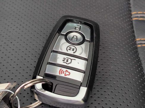Used 2024 Ford Expedition Platinum AWD/4WD image 37