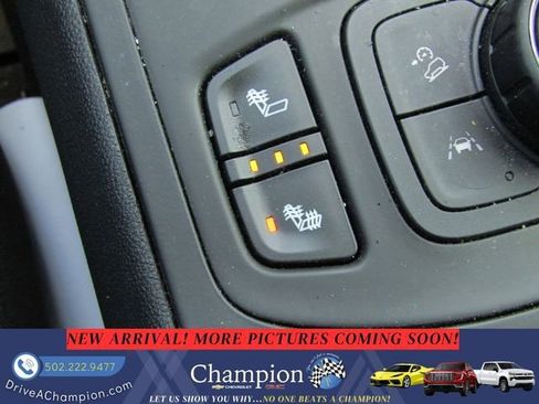 Used 2022 GMC Terrain SLE w/ Driver Convenience Package FWD image 14