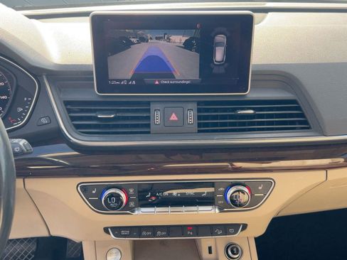 Used 2018 Audi Q5 2.0T Premium Plus w/ Premium Plus Package image 24