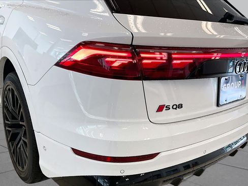 Used 2025 Audi SQ8 Prestige AWD/4WD image 27