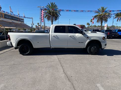 Used 2024 RAM 3500 Limited w/ Night Edition AWD/4WD image 4