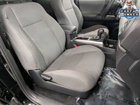 Used 2023 Toyota Tacoma SR5 w/ Technology Package AWD/4WD image 29