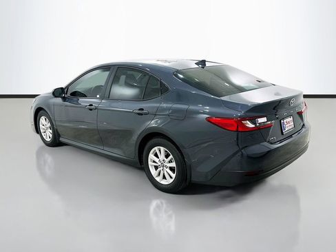 Used 2025 Toyota Camry LE FWD image 5