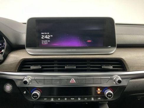 Used 2022 Kia Telluride SX w/ SX Prestige Package image 17