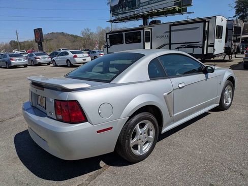 Used 2003 Ford Mustang Coupe RWD image 4
