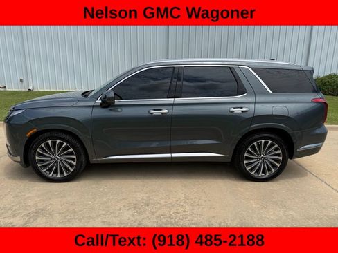 Used 2025 Hyundai Palisade Calligraphy AWD/4WD image 2