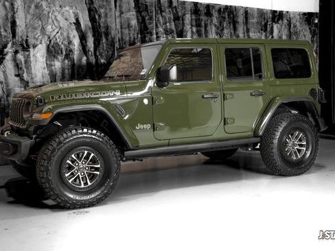 Used 2024 Jeep Wrangler Unlimited Rubicon 392 image 2