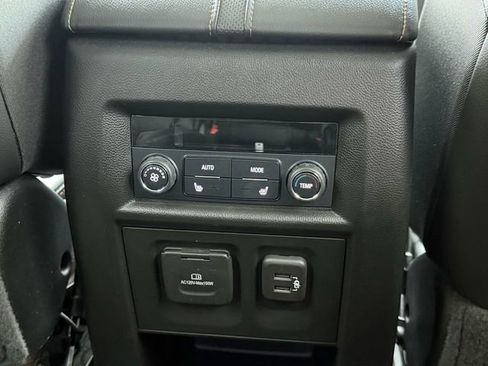 Used 2019 Chevrolet Traverse Premier w/ Redline Edition FWD image 8
