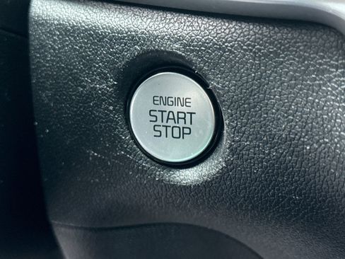 Used 2024 Kia Sorento S image 22