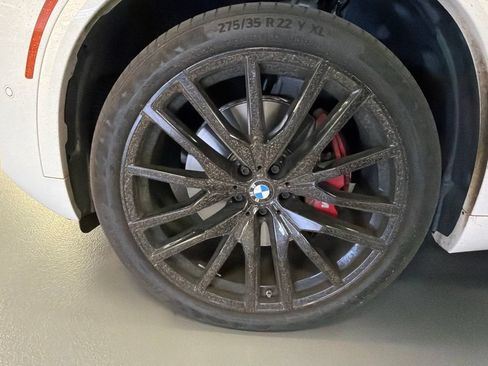 Used 2024 BMW X5 xDrive40i w/ M Sport Package AWD/4WD image 10