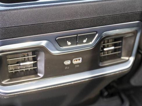 Used 2024 GMC Sierra 2500 Denali Ultimate AWD/4WD image 27