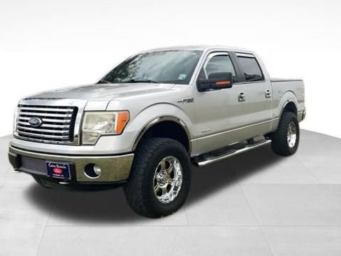 Used 2012 Ford F150 XLT w/ XLT Chrome Pkg image 3