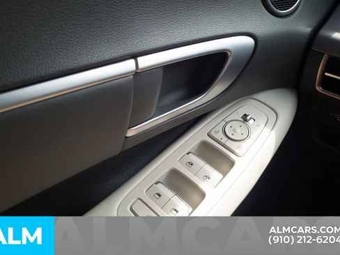 Used 2024 Hyundai Sonata SEL FWD image 17