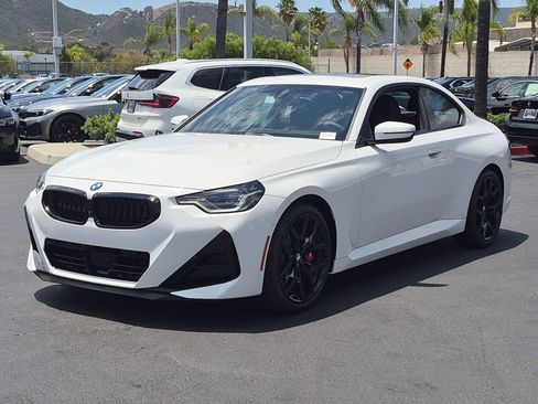 New 2026 BMW 230i Coupe w/ Premium Package RWD image 5