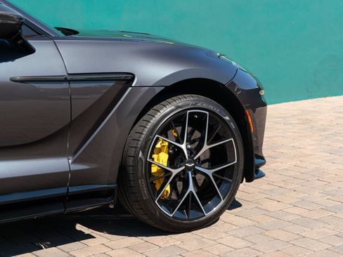 Used 2025 Aston Martin DBX 707 AWD/4WD image 8