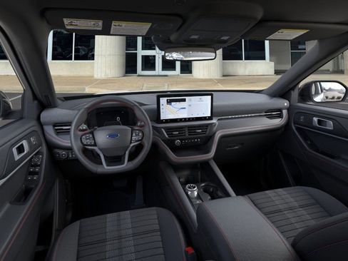 New 2026 Ford Explorer ST-Line w/ ST-Line Street Pack image 32