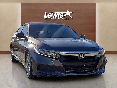 Used 2018 Honda Accord LX image 6