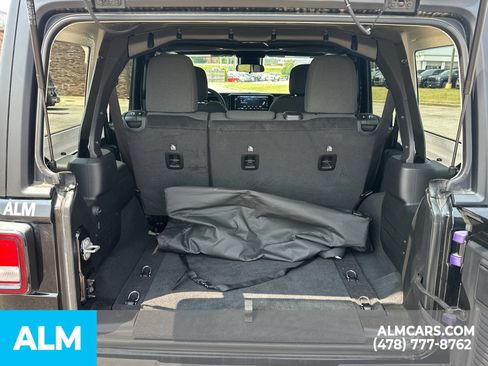 Used 2024 Jeep Wrangler Unlimited Sport AWD/4WD image 21
