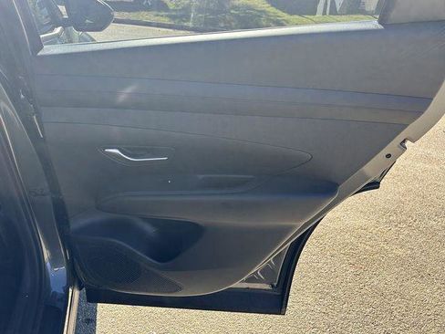 New 2025 Hyundai Tucson SEL image 16