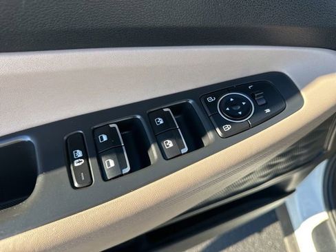 Used 2023 Hyundai Santa Fe SEL image 10