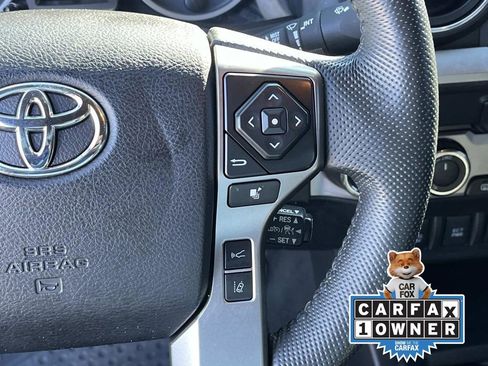 Used 2022 Toyota Tacoma Limited image 28