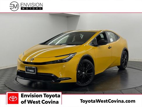 New 2027 Toyota Prius FWD image 1