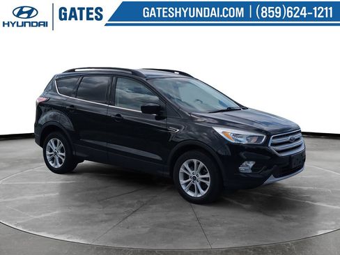Used 2018 Ford Escape SE AWD/4WD image 1