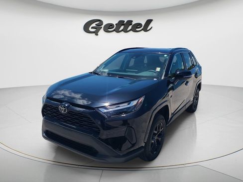 Certified 2023 Toyota RAV4 XLE w/ Convenience Package FWD image 1