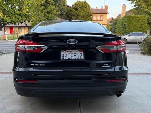 Used 2020 Ford Fusion SE w/ Equipment Group 151A image 6