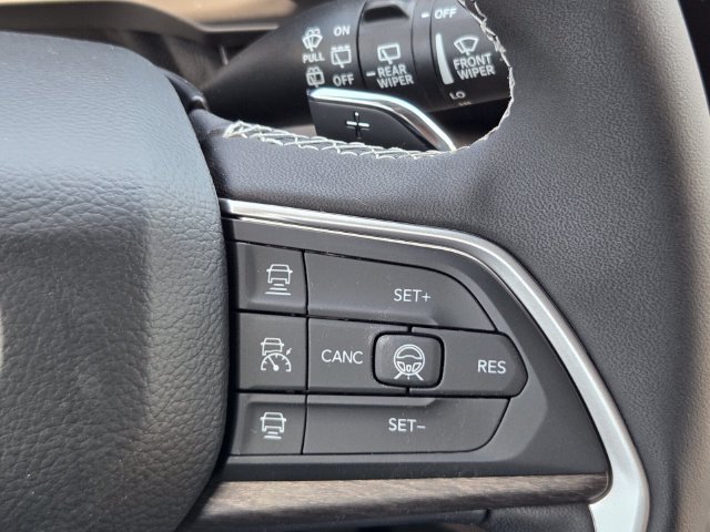 New 2027 Jeep Grand Cherokee Limited AWD/4WD image 24
